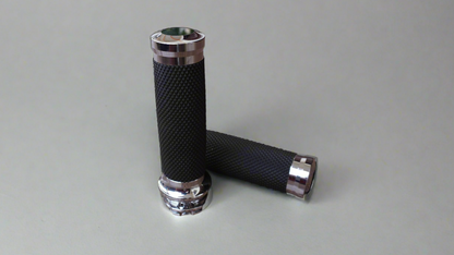 Chrome-Black Throttle Grips for Harley-Davidson – Iron 883 / 1200 / Sportster / Street 750