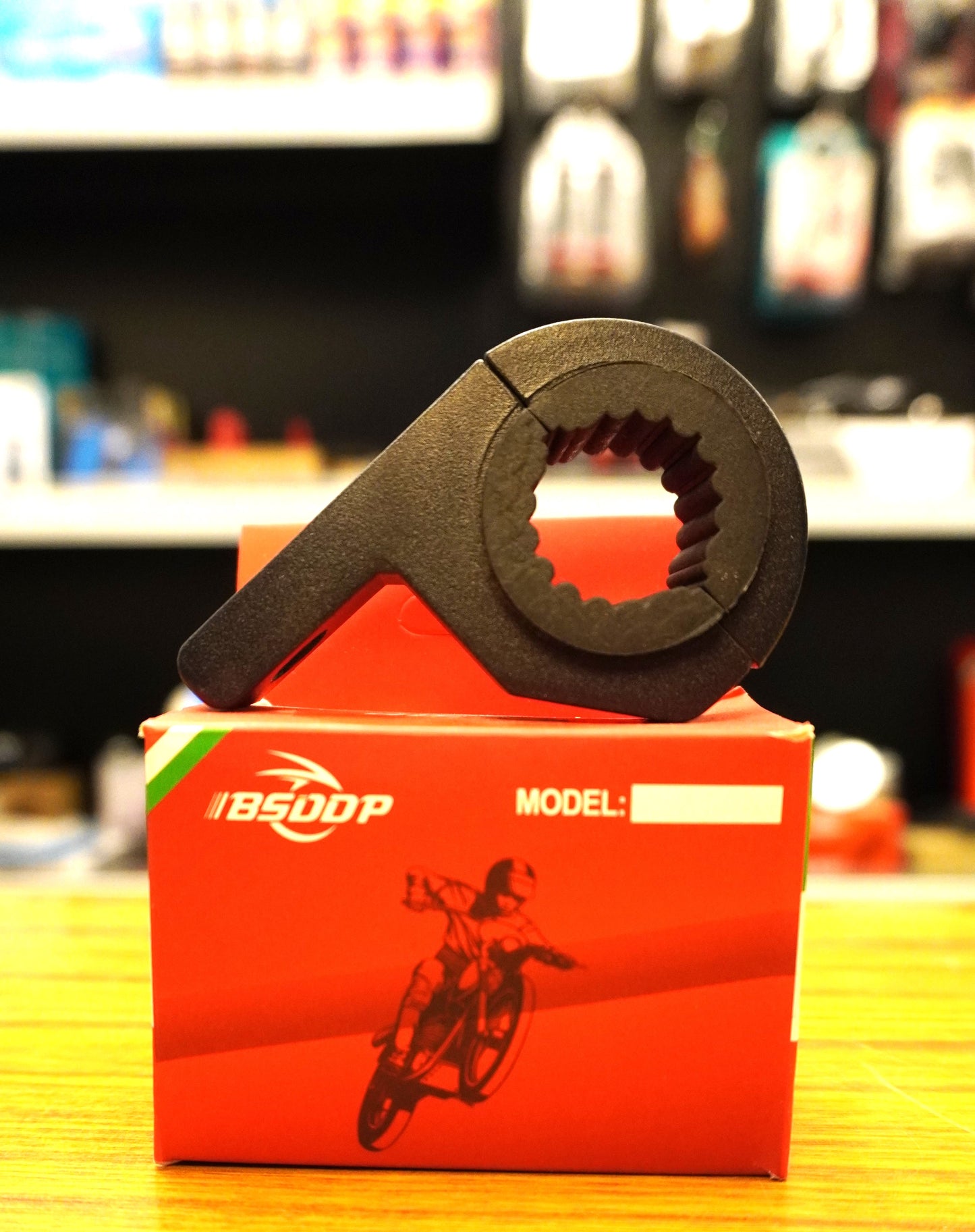 BSDDP aluminium auxiliary light mount installed on motorcycle crash bars