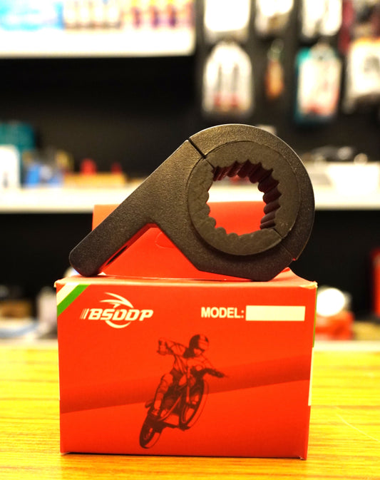 BSDDP aluminium auxiliary light mount installed on motorcycle crash bars