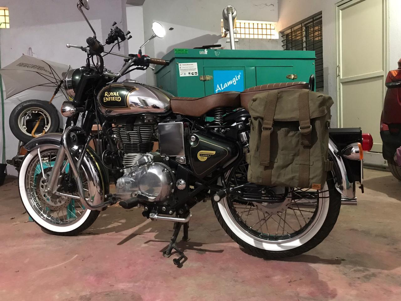 Set of 4 premium Tyre Side White Wall Inserts for cars and motorcycles, universal fit 8–19 inch, vintage classic wheel styling, durable and easy to install